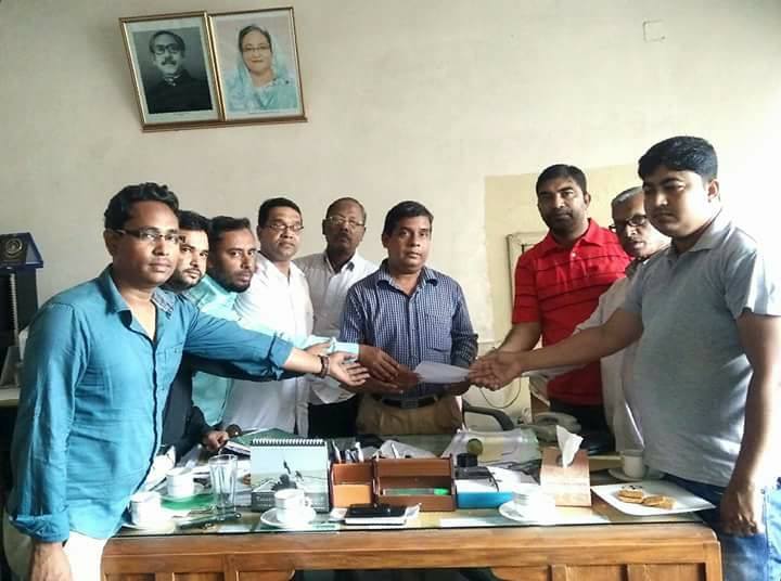 নৌ দূর্ঘটনা রোধ করার জন্য BIWTC এর AGM গোপাল চন্দ্র মজুমদারের সাথে সন্দ্বীপ এসোসিয়েশনের মতবিনিময়